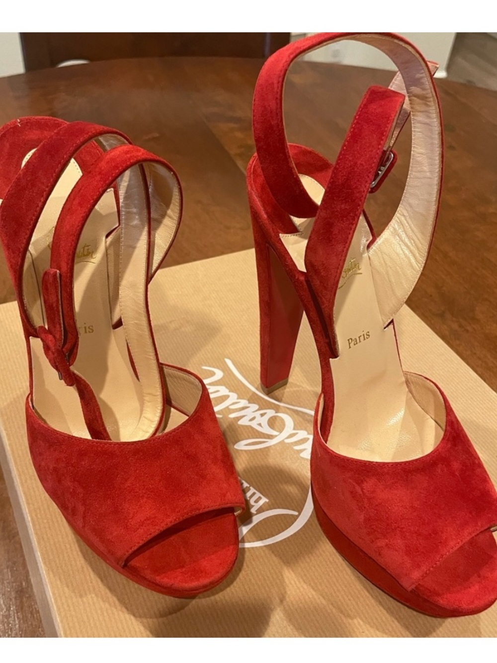 Christian Louboutin size 39.5 high heels - Picture 4 of 10